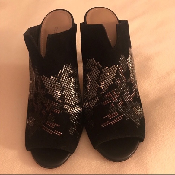 Donald Pliner brand new black suede shoes, size 7 - Picture 2 of 4